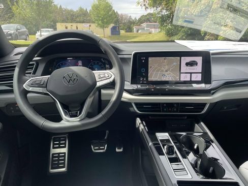 New 2026 Volkswagen Atlas Cross Sport SEL Premium R-Line AWD/4WD image 14