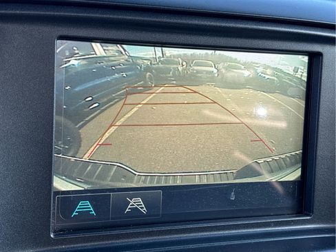 Used 2018 Chevrolet Silverado 1500 Custom w/ Custom Value Package image 17