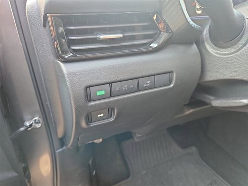 Used 2024 Nissan Sentra SV w/ All-Weather Package image 10