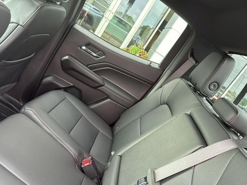 New 2026 GMC Canyon Elevation w/ Convenience Package image 12