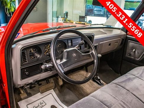 Used 1989 Dodge D/W Truck 150 image 24