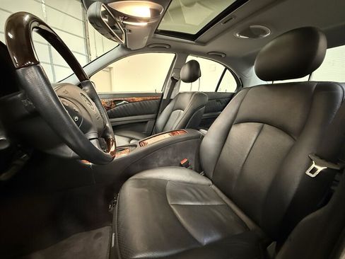 Used 2006 Mercedes-Benz E 350 4MATIC Sedan image 28