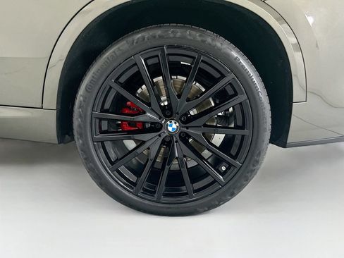 Used 2025 BMW X5 M60i AWD/4WD image 30