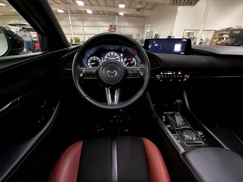 Used 2024 MAZDA MAZDA3 s image 5