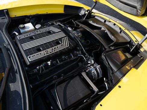 Used 2019 Chevrolet Corvette Z06 image 8