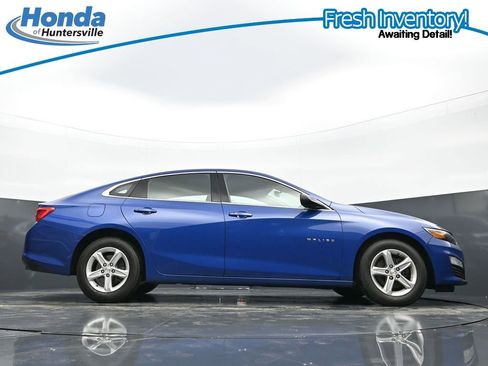 Used 2023 Chevrolet Malibu LT FWD image 45