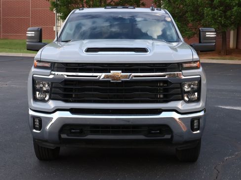 Used 2024 Chevrolet Silverado 2500 LT w/ Safety Package AWD/4WD image 31
