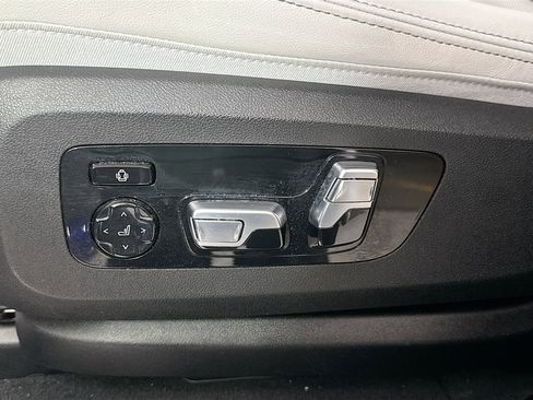 Certified 2024 BMW X5 M60i image 20