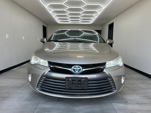 Used 2016 Toyota Camry LE FWD image 6