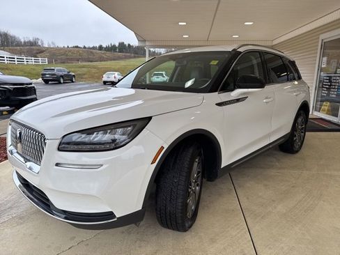 Used 2022 Lincoln Corsair AWD w/ Equipment Group 101A image 4