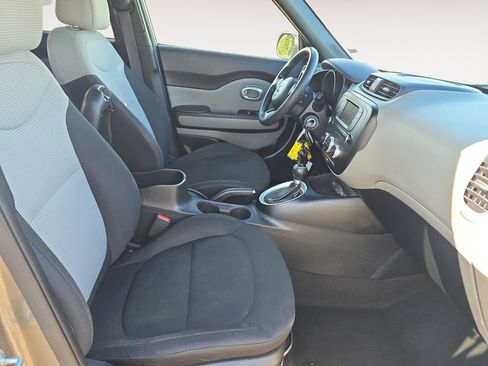 Used 2017 Kia Soul image 15