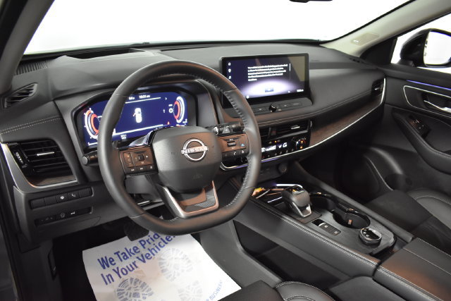 Certified 2026 Nissan Rogue Platinum w/ Platinum Premium Package AWD/4WD image 13