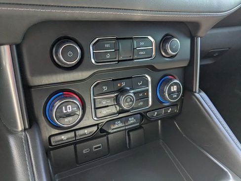 Used 2023 Chevrolet Tahoe Z71 image 19