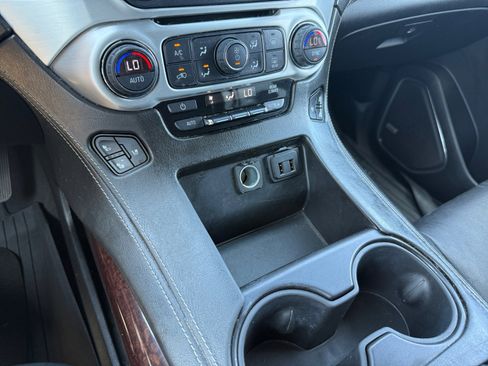 Used 2019 GMC Yukon SLT w/ Premium Edition RWD image 13