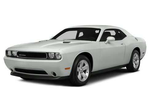 Used 2014 Dodge Challenger SXT RWD image 1
