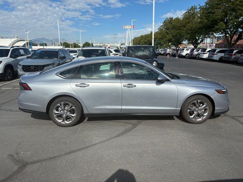 Used 2024 Honda Accord EX image 2