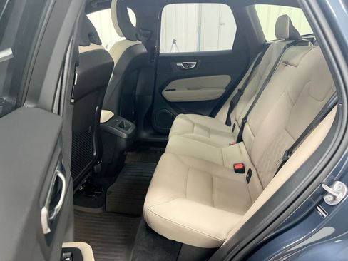 Used 2026 Volvo XC60 B5 Plus AWD/4WD image 23