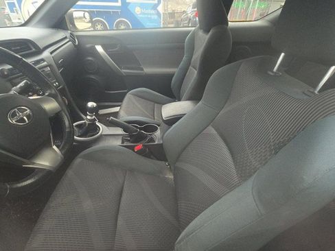 Used 2013 Scion tC image 9