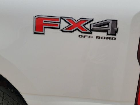 New 2026 Ford F250 Platinum w/ FX4 Off-Road Package AWD/4WD image 5