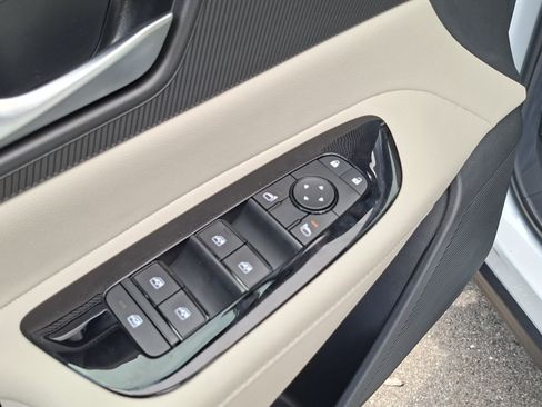 New 2026 Nissan Murano SV AWD/4WD image 12