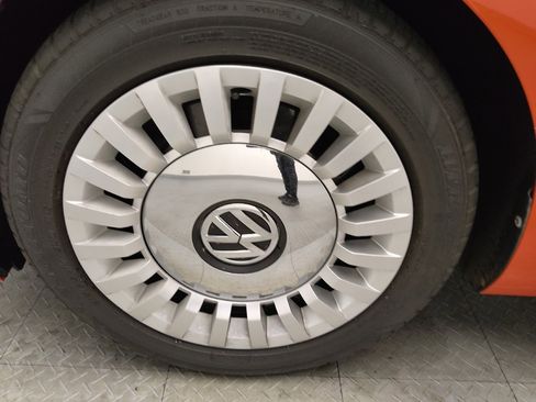 Used 2016 Volkswagen Beetle 1.8T SE image 31