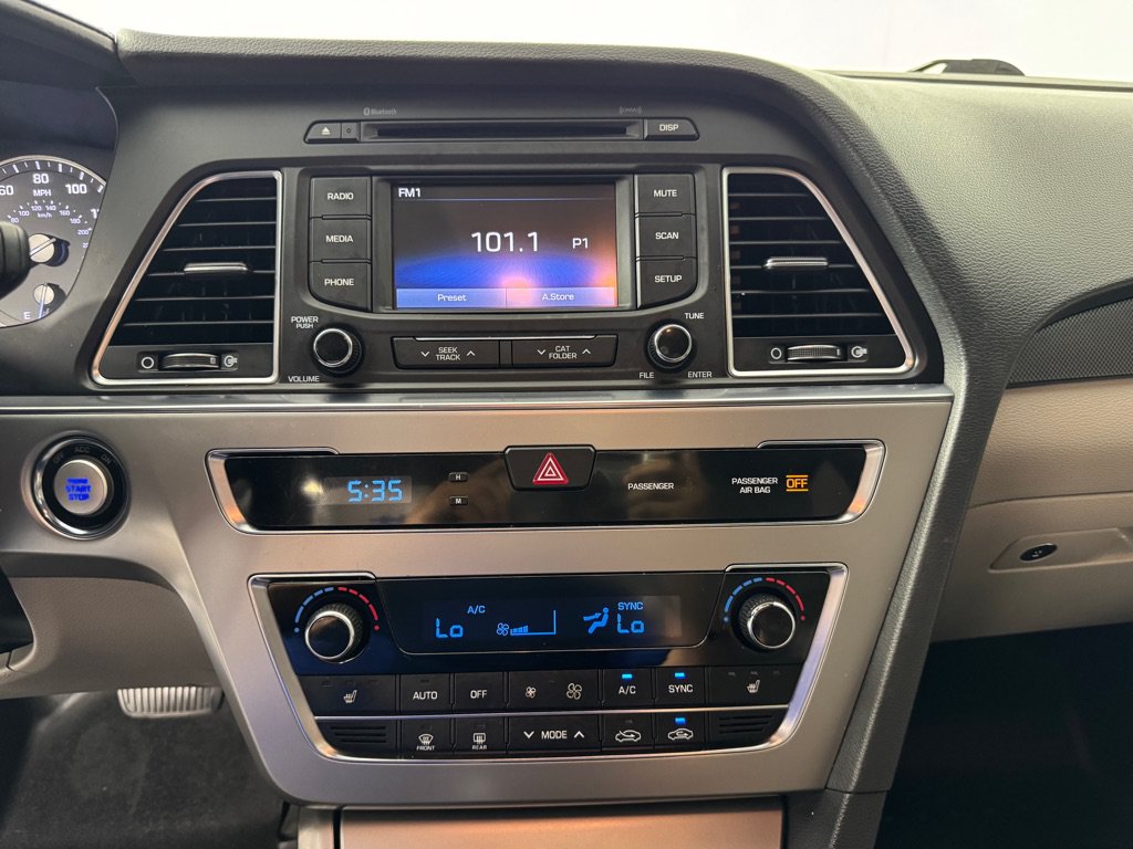 Used 2015 Hyundai Sonata Sport w/ Option Group 03 FWD image 15