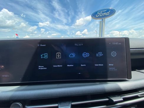 Used 2025 Hyundai Tucson SEL FWD image 30