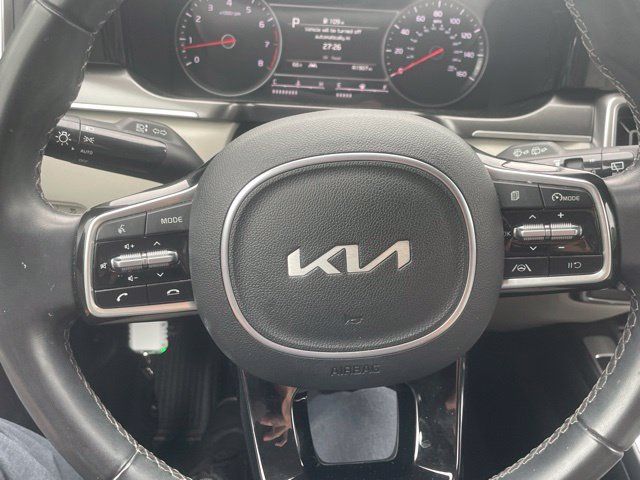 Used 2023 Kia Sorento S FWD image 13
