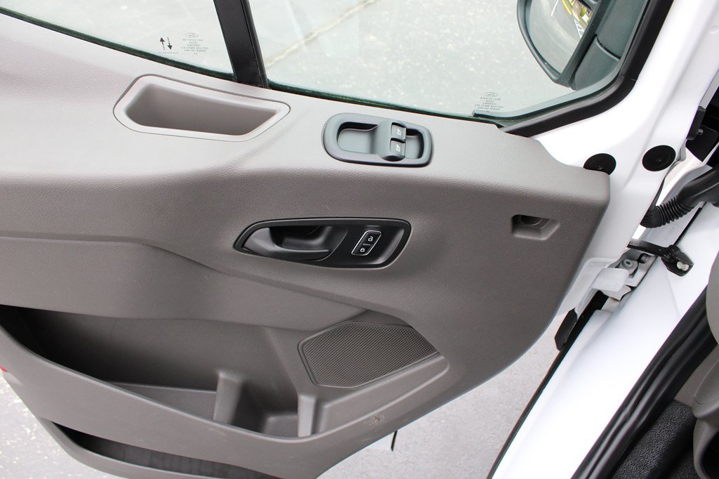 Used 2024 Ford Transit 250 148 Medium Roof RWD image 23