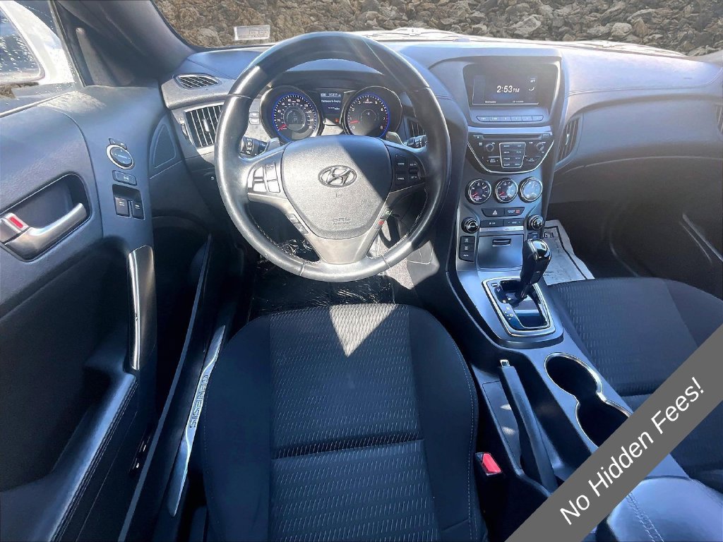 Used 2016 Hyundai Genesis 3.8 RWD image 4