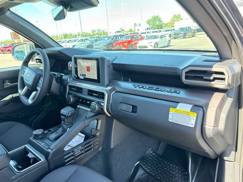 New 2026 Toyota Tacoma TRD Off-Road AWD/4WD image 15