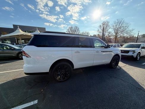 New 2025 Lincoln Navigator L Reserve w/ Jet Appearance Package image 6