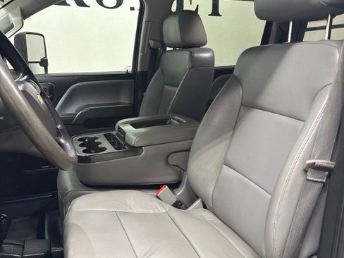 Used 2019 Chevrolet Silverado 3500 W/T w/ WT Convenience Package image 29