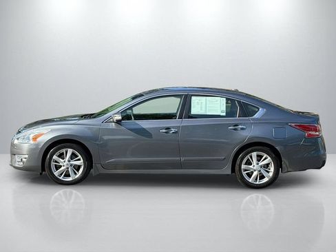 Used 2015 Nissan Altima 2.5 SL w/ Technology Package FWD image 5