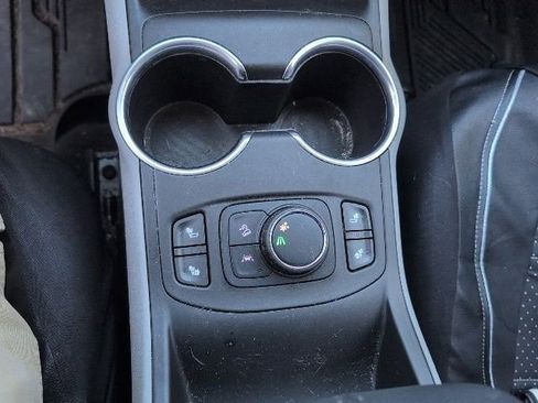 Used 2020 GMC Terrain SLE w/ Driver Convenience Package image 23