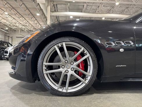 Used 2015 Maserati GranTurismo Sport image 19