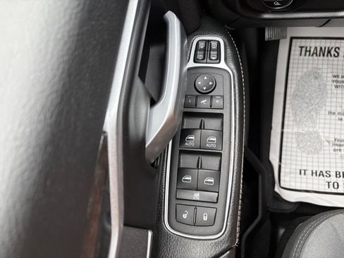 Used 2024 RAM 2500 Big Horn w/ Off Road Package AWD/4WD image 19