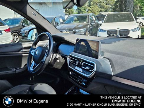 Used 2024 BMW X3 xDrive30i AWD/4WD image 12