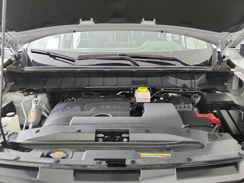 Used 2024 Nissan Pathfinder Platinum FWD image 41