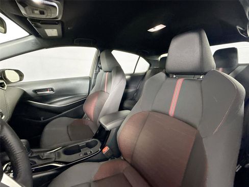 Certified 2024 Toyota Corolla SE w/ Convenience Package image 3