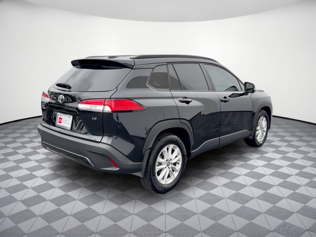 Certified 2024 Toyota Corolla Cross LE w/ Moonroof Package FWD image 9