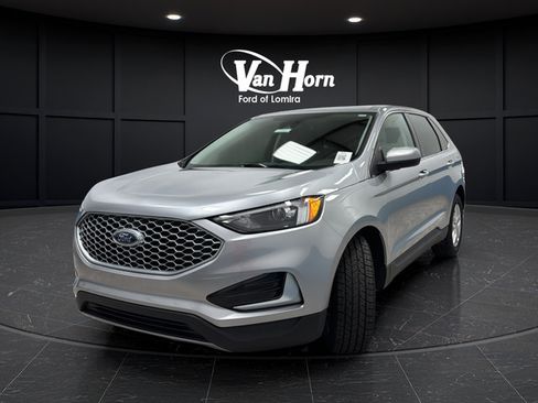 Used 2024 Ford Edge SEL AWD/4WD image 3