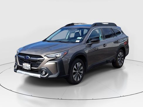 Certified 2023 Subaru Outback Limited AWD/4WD image 3