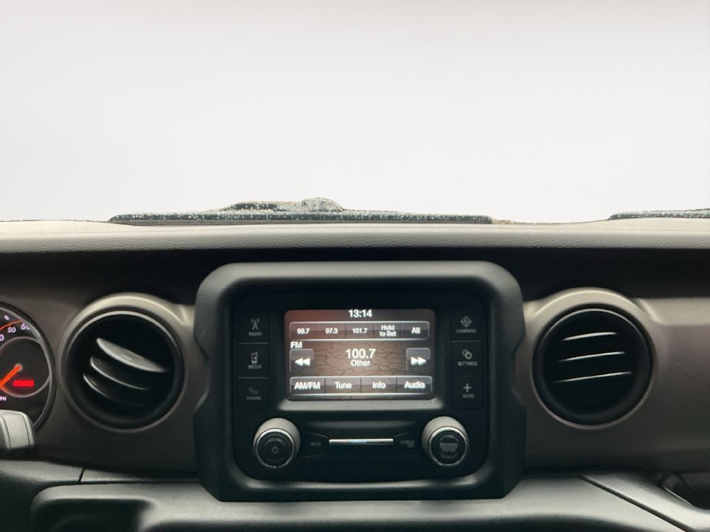 Used 2018 Jeep Wrangler Unlimited Sport AWD/4WD image 14