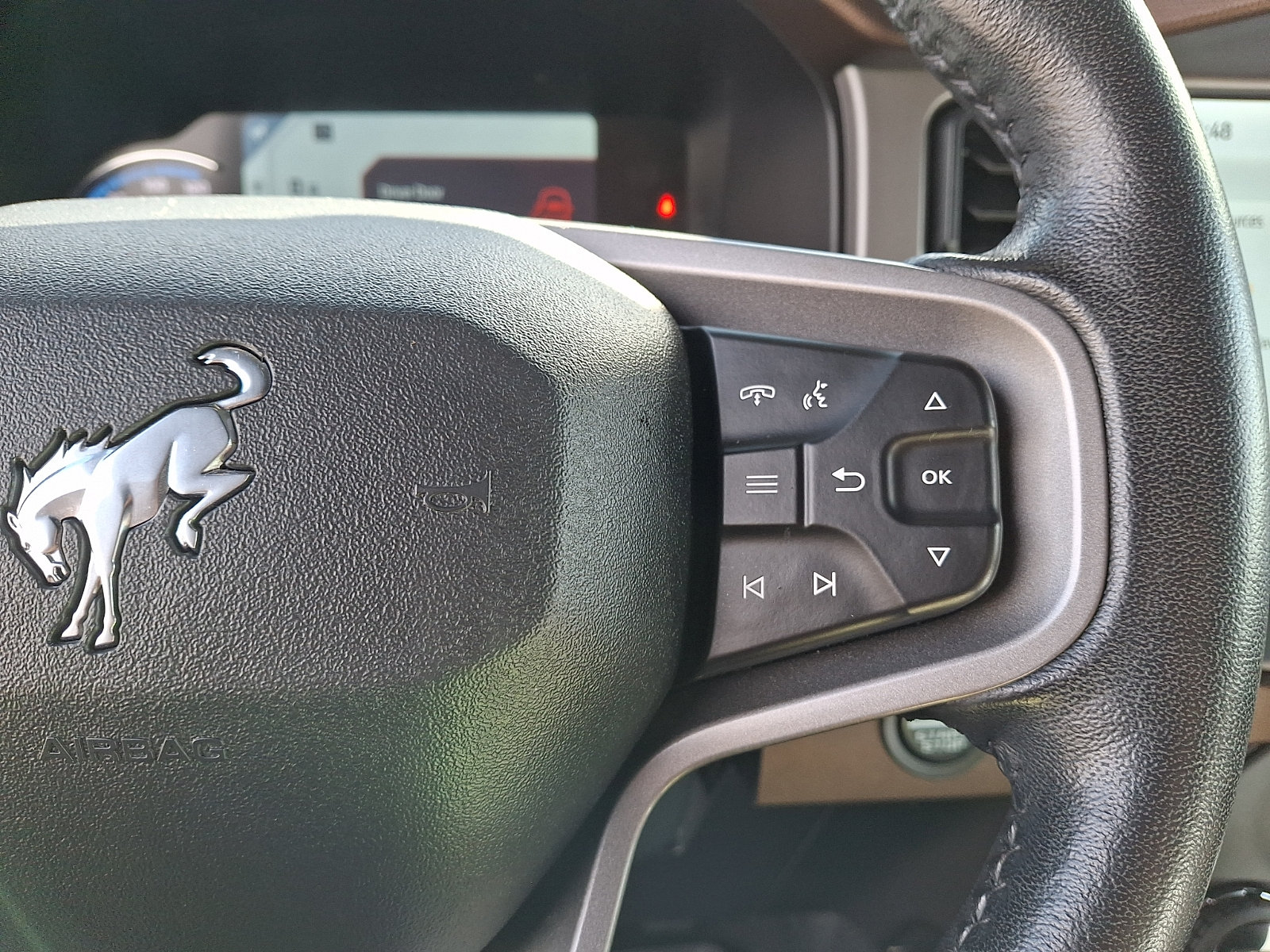 Used 2023 Ford Bronco Outer Banks AWD/4WD image 23