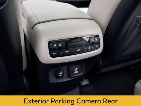 Used 2023 Hyundai Palisade Limited AWD/4WD image 21