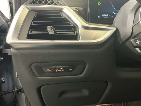 Certified 2025 BMW X5 xDrive50e w/ Premium Package image 18