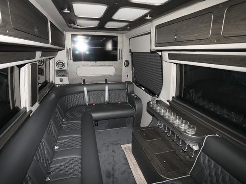 Used 2024 Mercedes-Benz Sprinter 3500 image 20