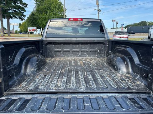 Used 2017 RAM 2500 Tradesman w/ Chrome Appearance Group AWD/4WD image 16