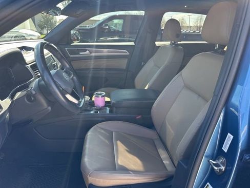 Used 2020 Volkswagen Atlas Cross Sport SEL image 13